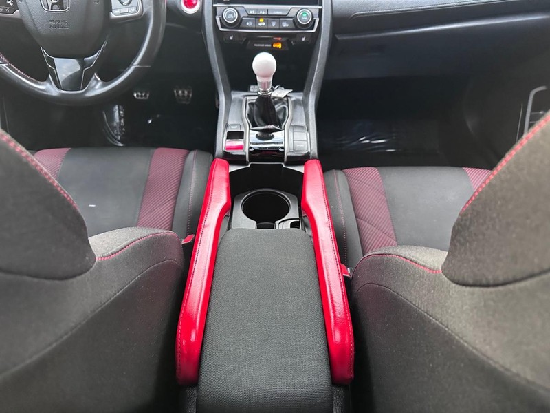 Honda Civic Si Sedan Vehicle Full-screen Gallery Image 24