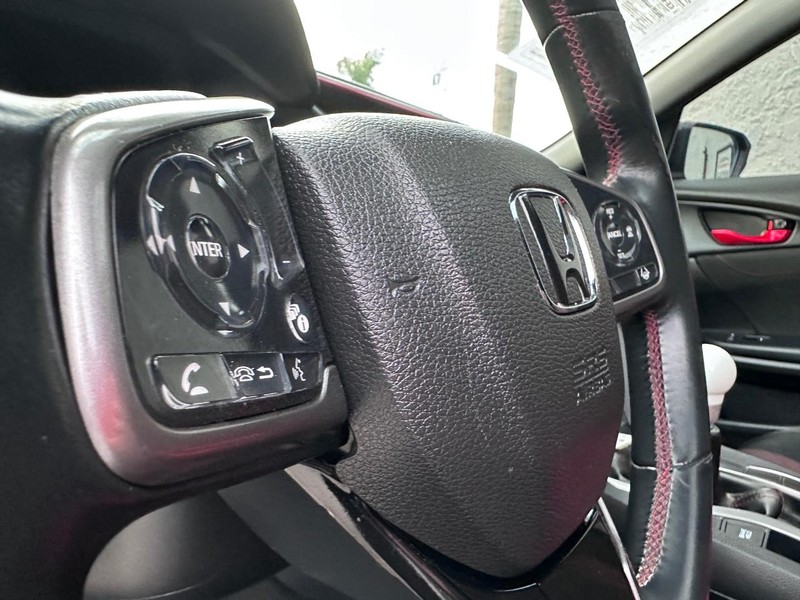 Honda Civic Si Sedan Vehicle Full-screen Gallery Image 28