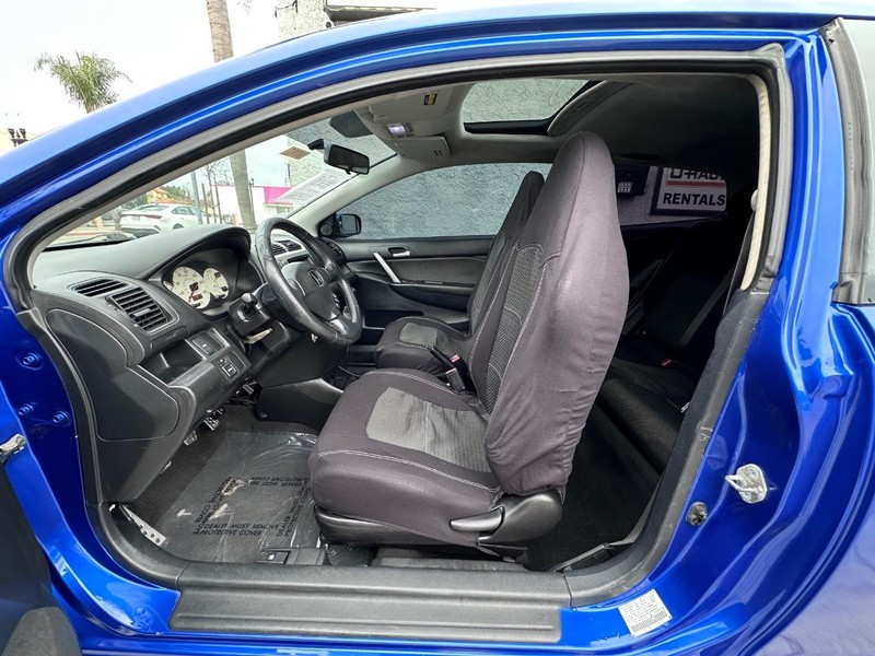 Honda Civic Vehicle Full-screen Gallery Image 15