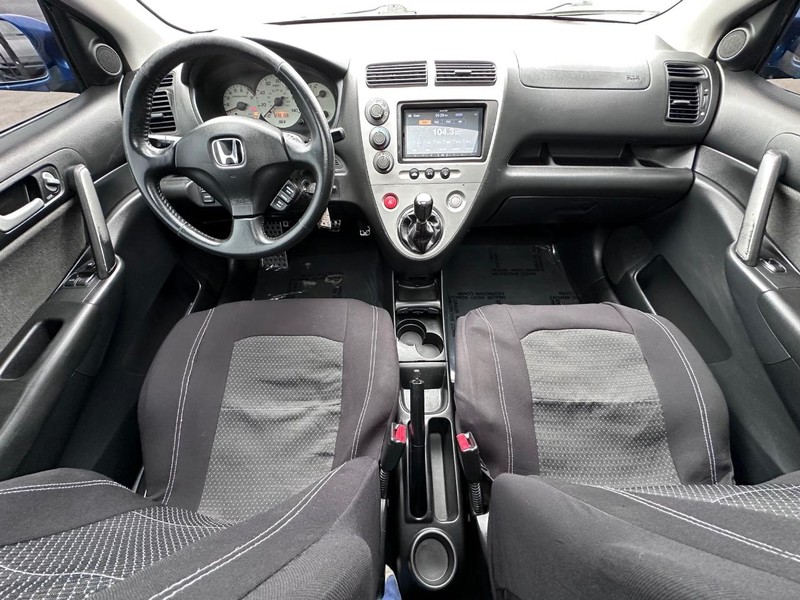 Honda Civic Vehicle Full-screen Gallery Image 18