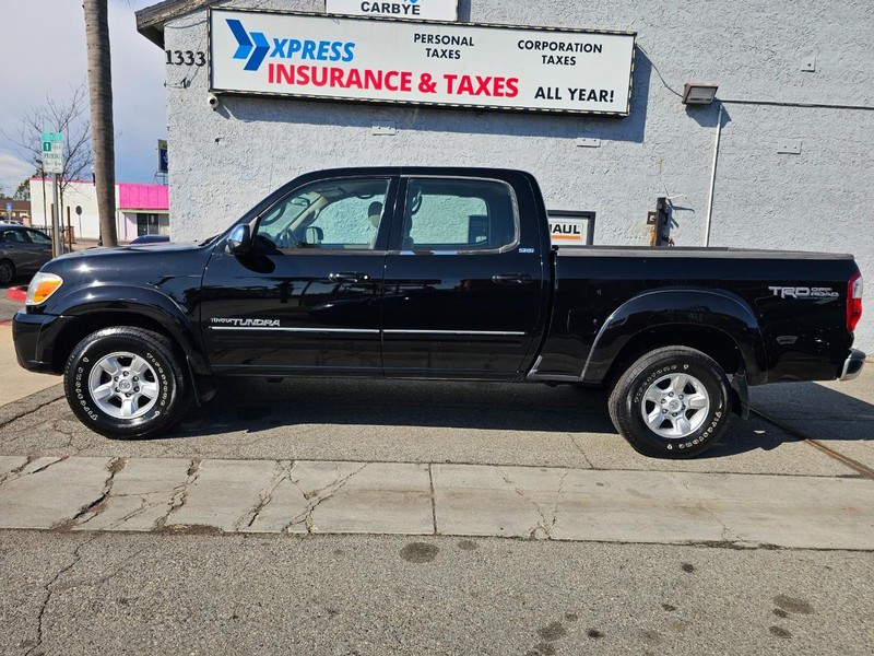 Toyota Tundra SR5 Vehicle Full-screen Gallery Image 02