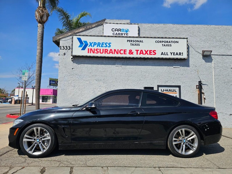 BMW 4 Series Vehicle Full-screen Gallery Image 02