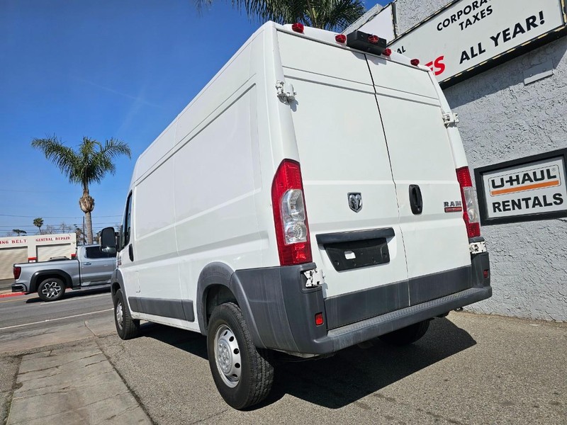 Ram ProMaster Cargo Van Vehicle Full-screen Gallery Image 03