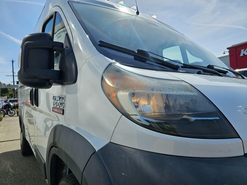 Ram ProMaster Cargo Van Vehicle Full-screen Gallery Image 08