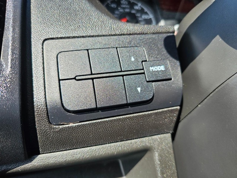 Ram ProMaster Cargo Van Vehicle Full-screen Gallery Image 17