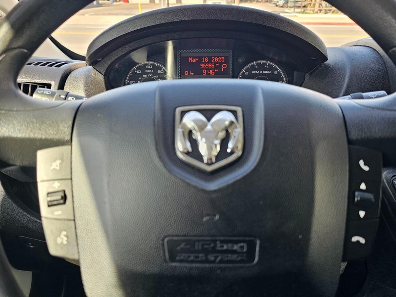 Ram ProMaster Cargo Van Vehicle Full-screen Gallery Image 22