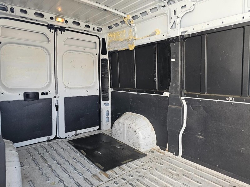 Ram ProMaster Cargo Van Vehicle Full-screen Gallery Image 29