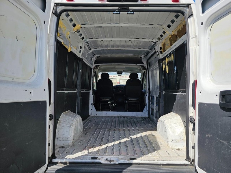 Ram ProMaster Cargo Van Vehicle Full-screen Gallery Image 30
