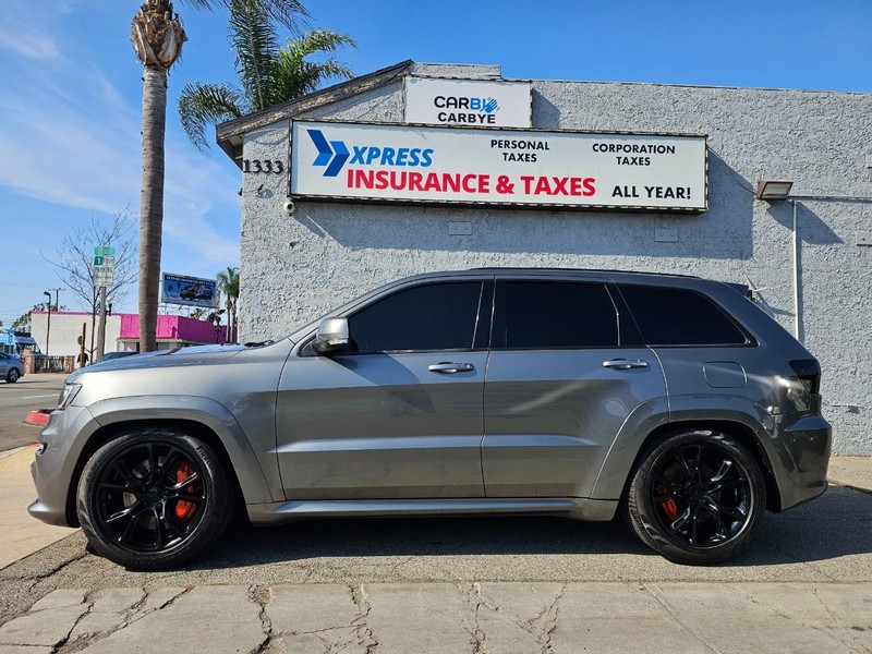 Jeep Grand Cherokee Vehicle Full-screen Gallery Image 02