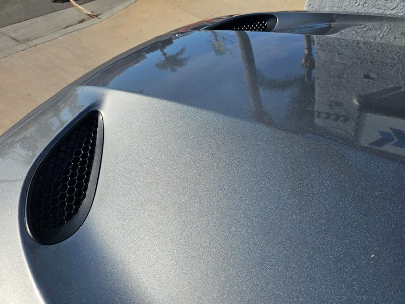 Jeep Grand Cherokee Vehicle Full-screen Gallery Image 14