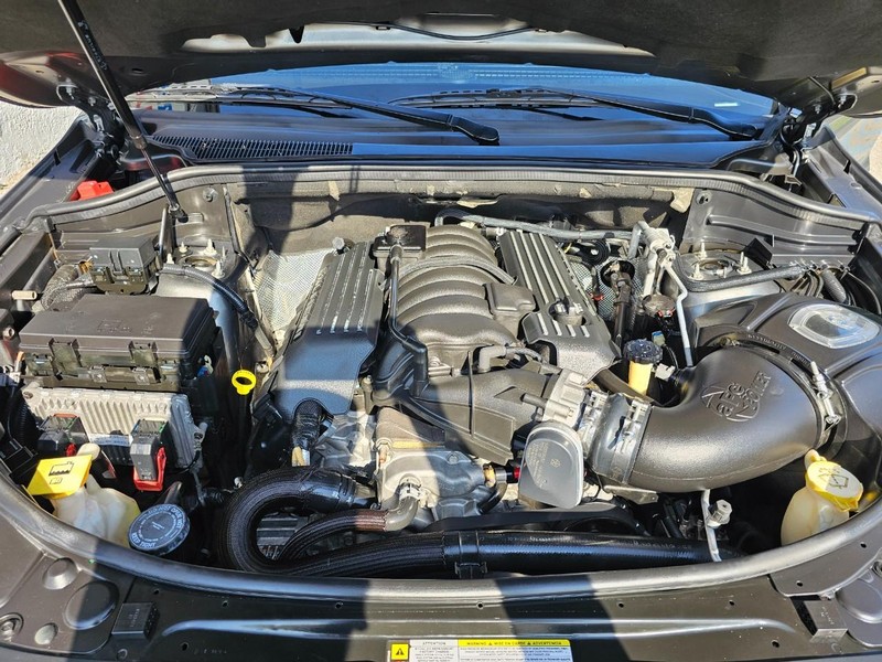 Jeep Grand Cherokee Vehicle Full-screen Gallery Image 36