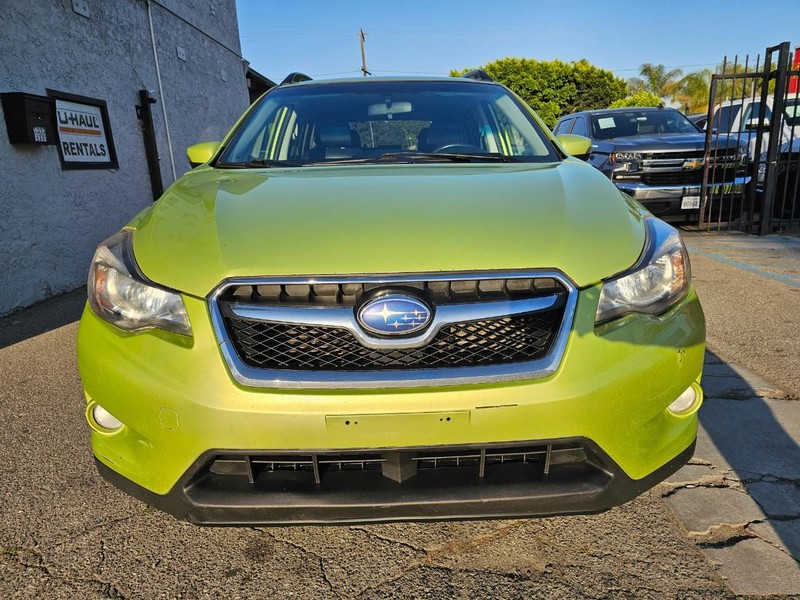 Subaru XV Crosstrek Hybrid Vehicle Full-screen Gallery Image 07