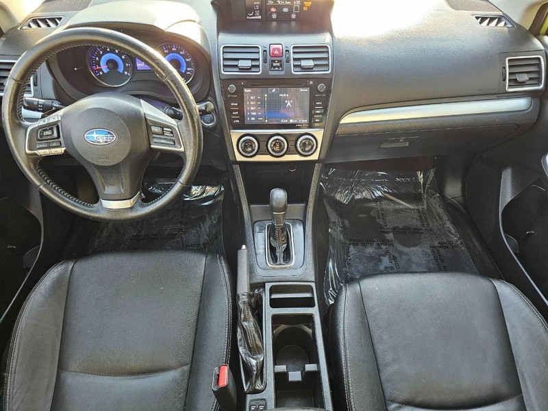 Subaru XV Crosstrek Hybrid Vehicle Full-screen Gallery Image 24