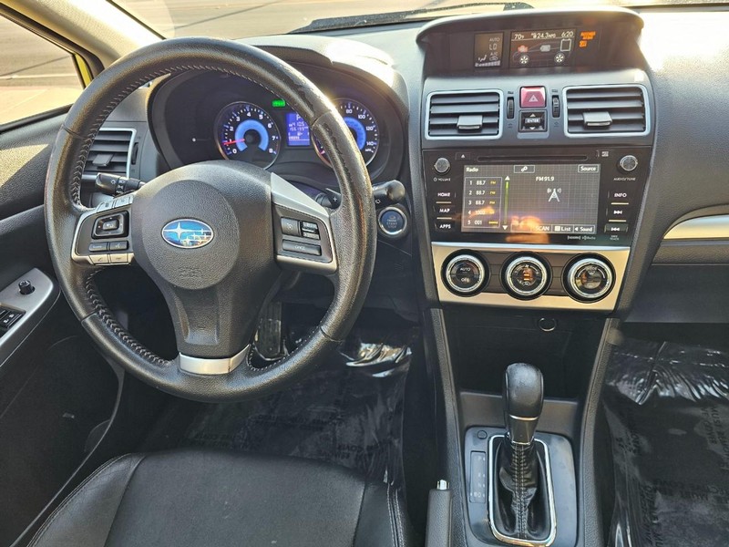 Subaru XV Crosstrek Hybrid Vehicle Full-screen Gallery Image 27