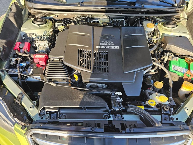 Subaru XV Crosstrek Hybrid Vehicle Full-screen Gallery Image 37