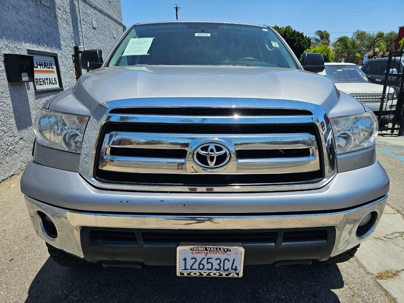 Toyota Tundra 4WD Truck Vehicle Full-screen Gallery Image 07