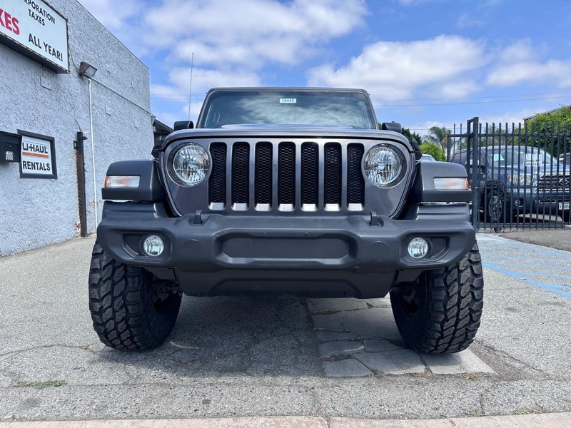 Jeep Wrangler Unlimited Vehicle Full-screen Gallery Image 08