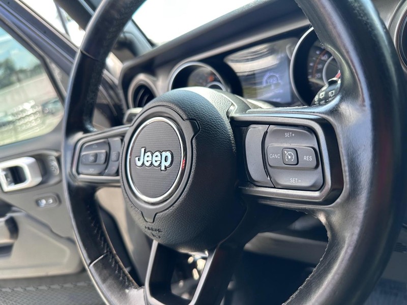 Jeep Wrangler Unlimited Vehicle Full-screen Gallery Image 29