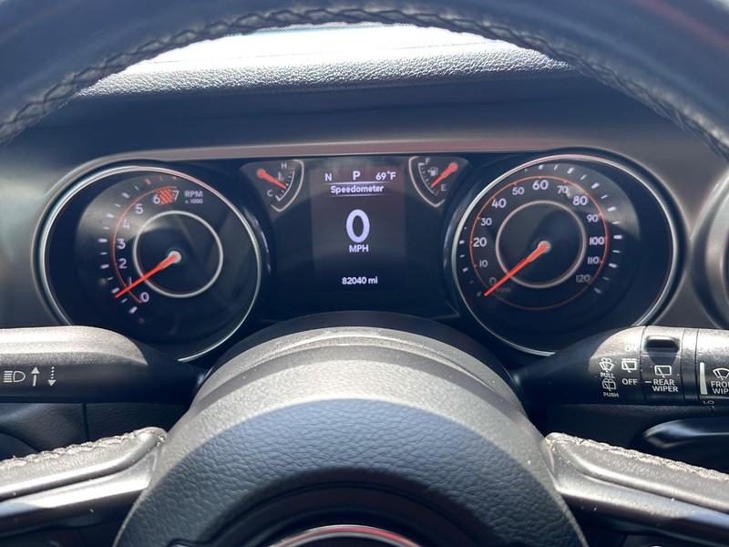 Jeep Wrangler Unlimited Vehicle Full-screen Gallery Image 30