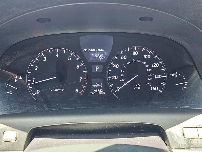 Lexus LS 460 Vehicle Full-screen Gallery Image 24