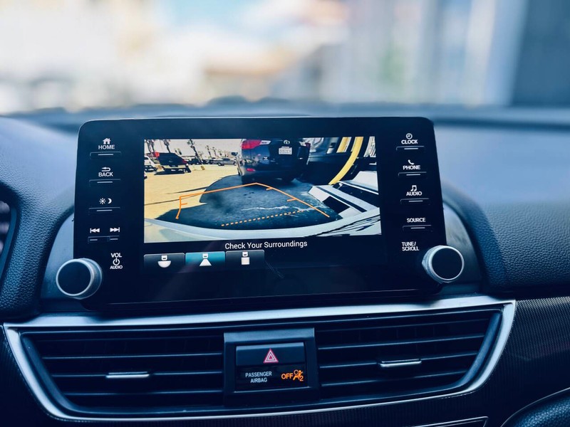 Honda Accord Sedan Vehicle Full-screen Gallery Image 26
