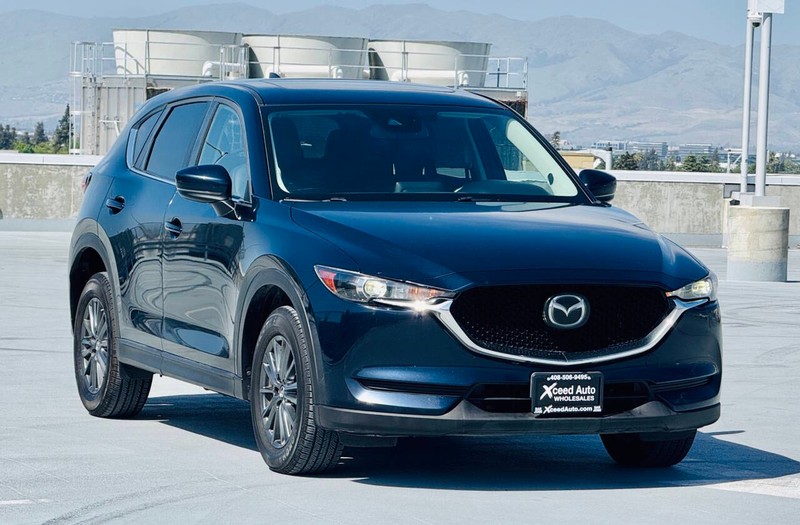 Mazda CX-5 Vehicle Full-screen Gallery Image 06