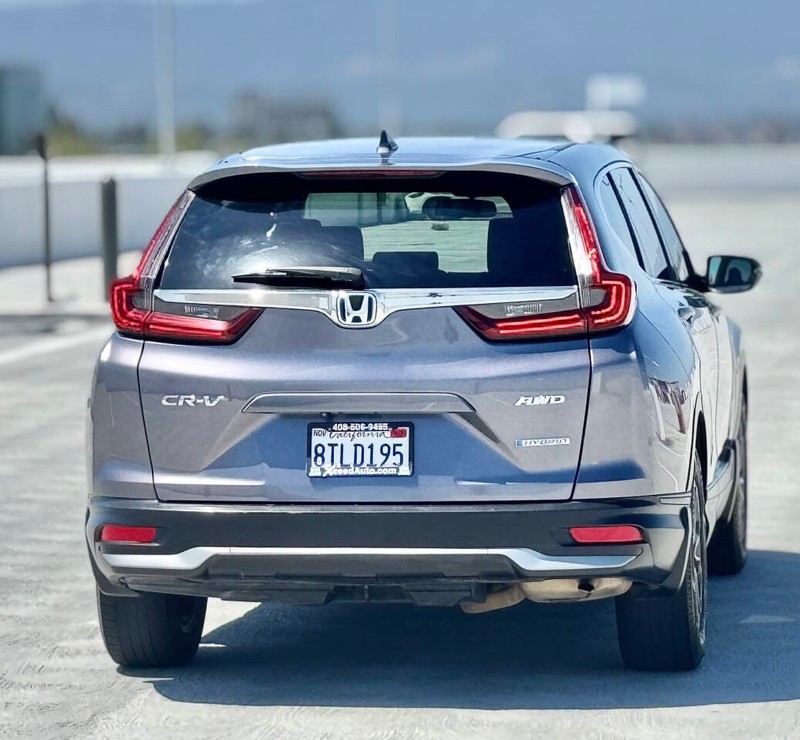 Honda CR-V Hybrid Vehicle Full-screen Gallery Image 11
