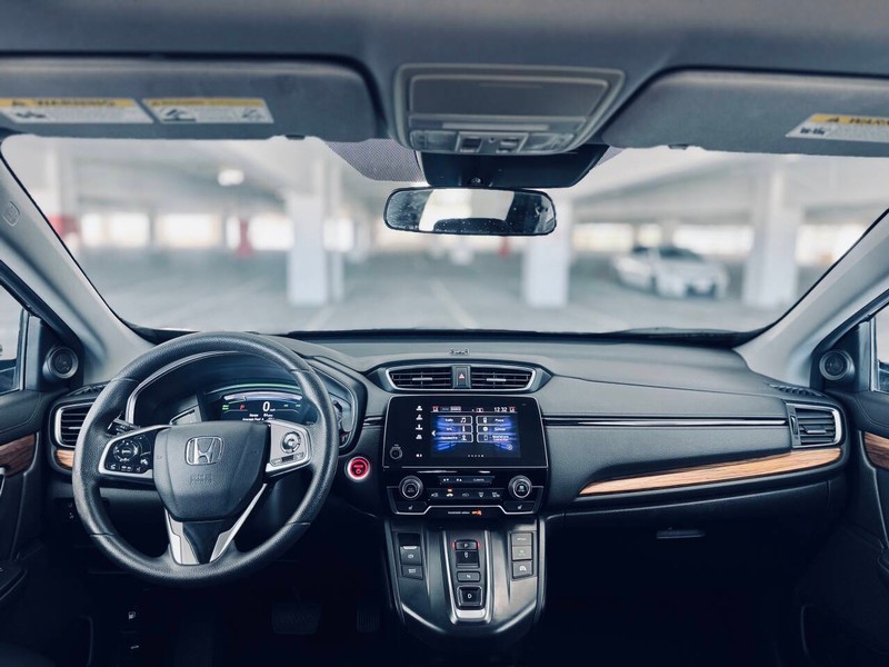 Honda CR-V Hybrid Vehicle Full-screen Gallery Image 14