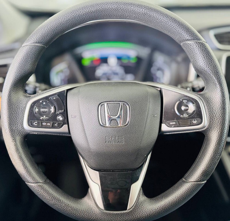 Honda CR-V Hybrid Vehicle Full-screen Gallery Image 17