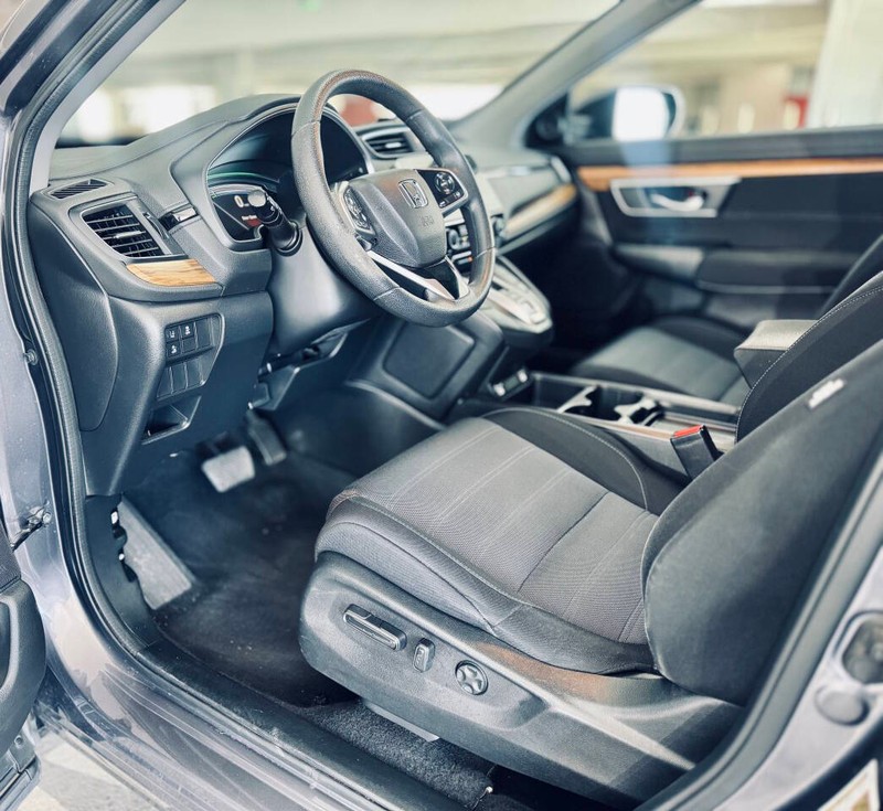 Honda CR-V Hybrid Vehicle Full-screen Gallery Image 19