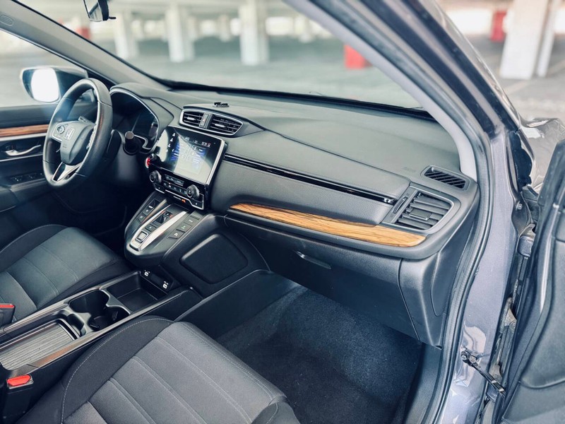 Honda CR-V Hybrid Vehicle Full-screen Gallery Image 23