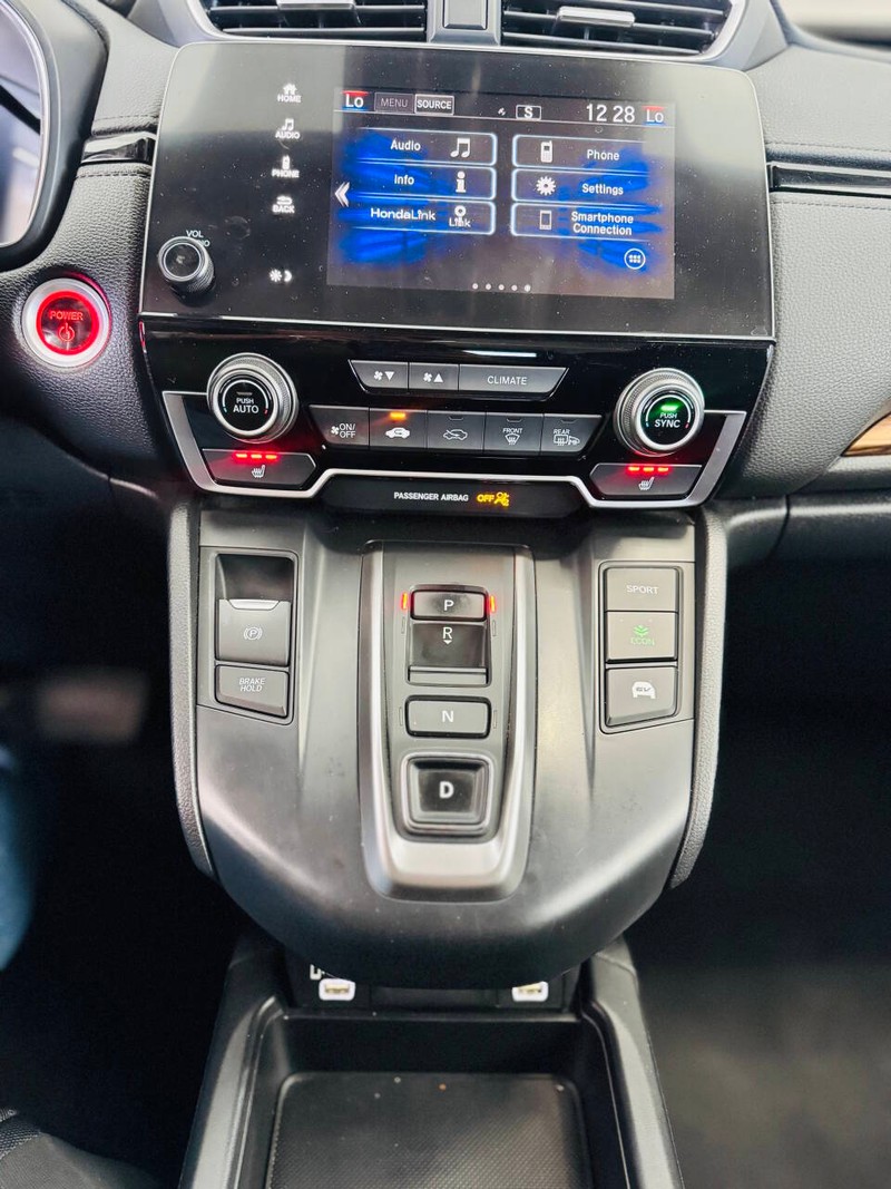 Honda CR-V Hybrid Vehicle Full-screen Gallery Image 31