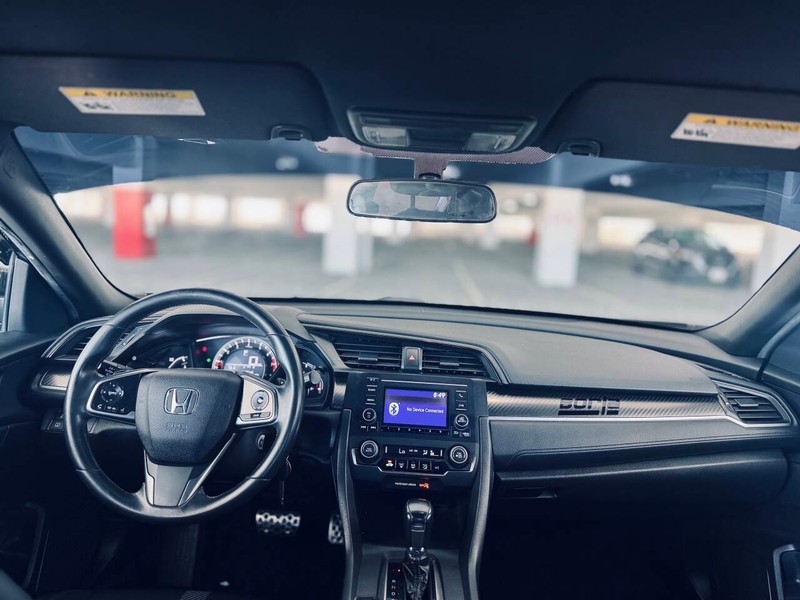 Honda Civic Hatchback Vehicle Full-screen Gallery Image 15