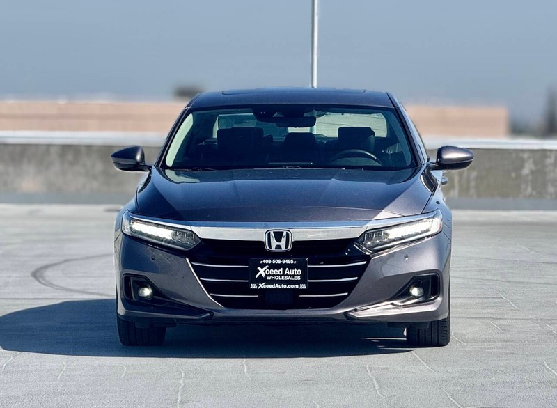 Honda Accord Hybrid Vehicle Full-screen Gallery Image 04