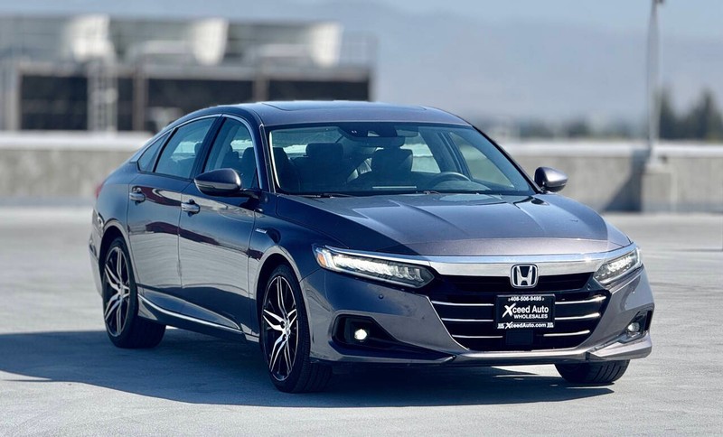 Honda Accord Hybrid Vehicle Full-screen Gallery Image 06