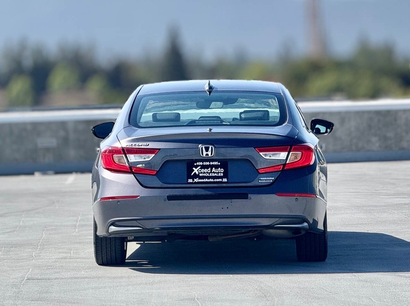 Honda Accord Hybrid Vehicle Full-screen Gallery Image 11