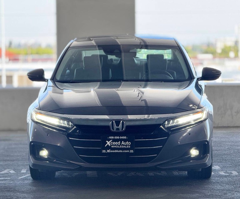 Honda Accord Hybrid Vehicle Full-screen Gallery Image 12