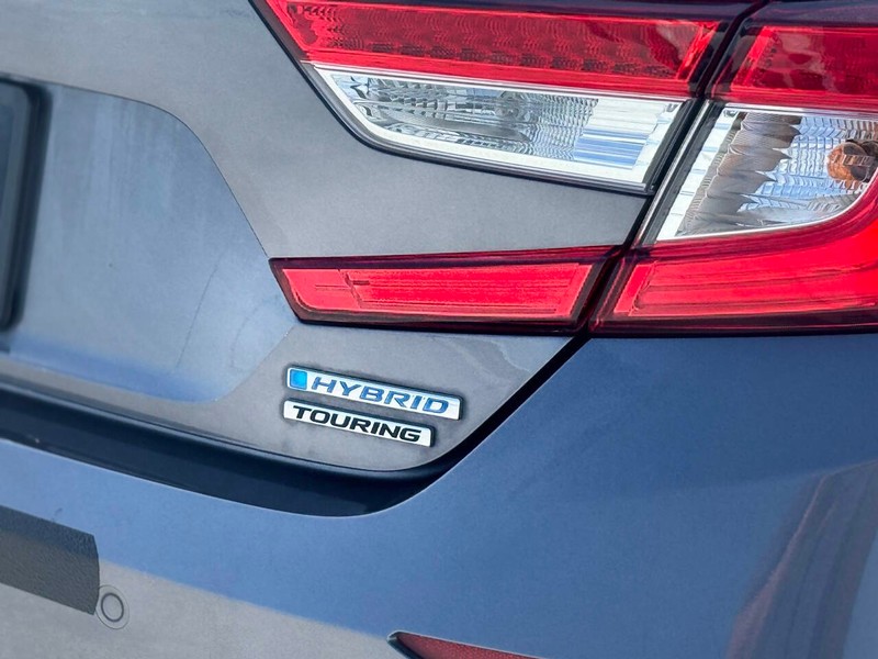 Honda Accord Hybrid Vehicle Full-screen Gallery Image 14