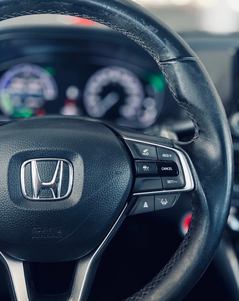 Honda Accord Hybrid Vehicle Full-screen Gallery Image 19
