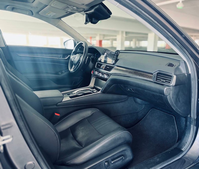 Honda Accord Hybrid Vehicle Full-screen Gallery Image 22