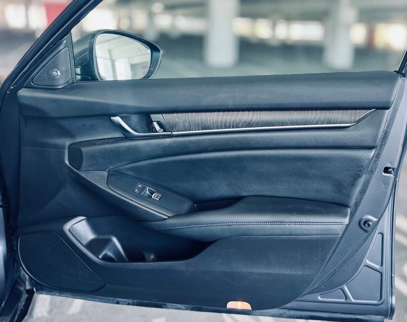 Honda Accord Hybrid Vehicle Full-screen Gallery Image 48
