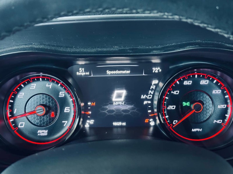 Dodge Charger Vehicle Full-screen Gallery Image 12