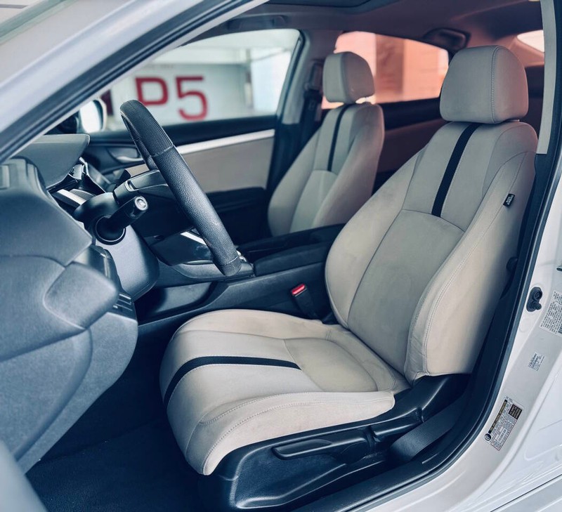 Honda Civic Sedan Vehicle Full-screen Gallery Image 21