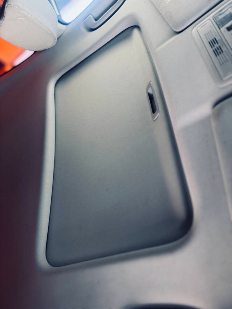 Honda Civic Sedan Vehicle Full-screen Gallery Image 35