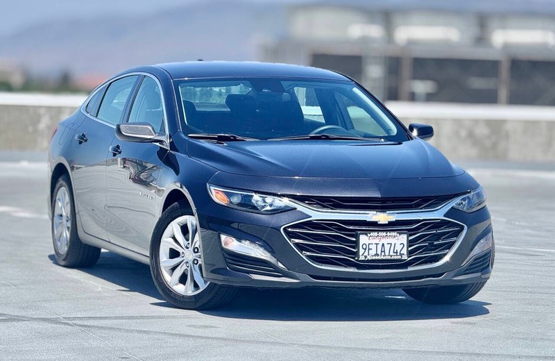 Chevrolet Malibu Vehicle Full-screen Gallery Image 03
