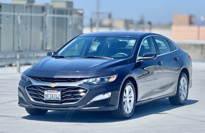 Chevrolet Malibu Vehicle Full-screen Gallery Image 05