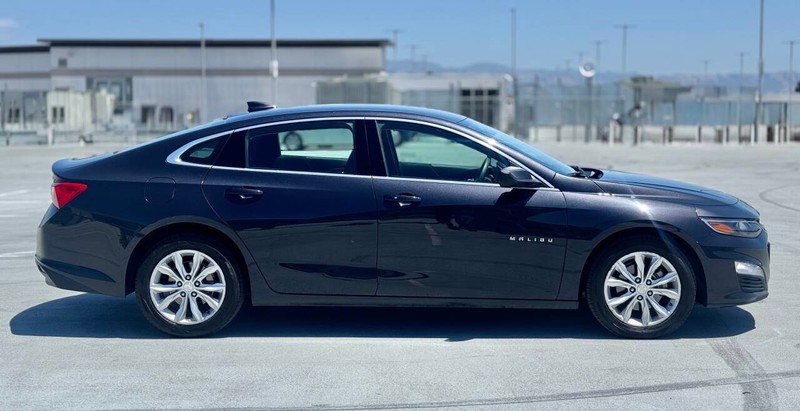 Chevrolet Malibu Vehicle Full-screen Gallery Image 09