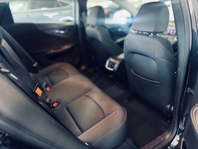 Chevrolet Malibu Vehicle Full-screen Gallery Image 18