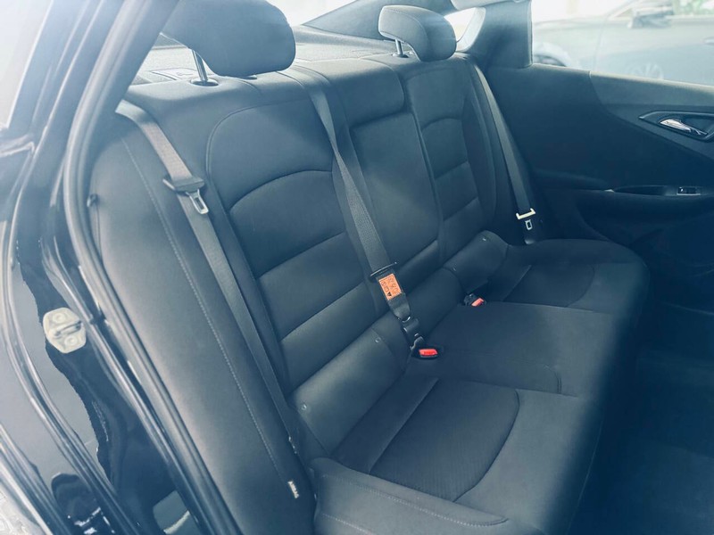 Chevrolet Malibu Vehicle Full-screen Gallery Image 20