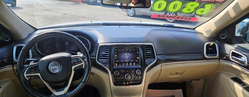 Jeep Grand Cherokee Vehicle Full-screen Gallery Image 6